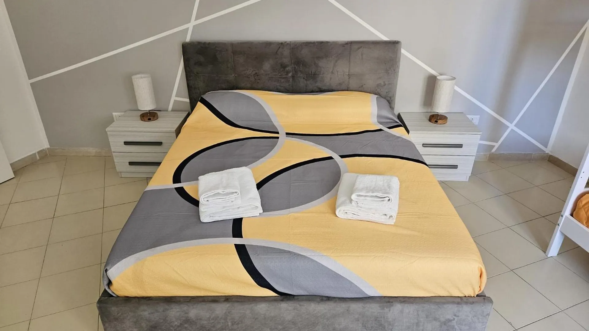 Sun & Sea Apartment Bari 0*,  Italia